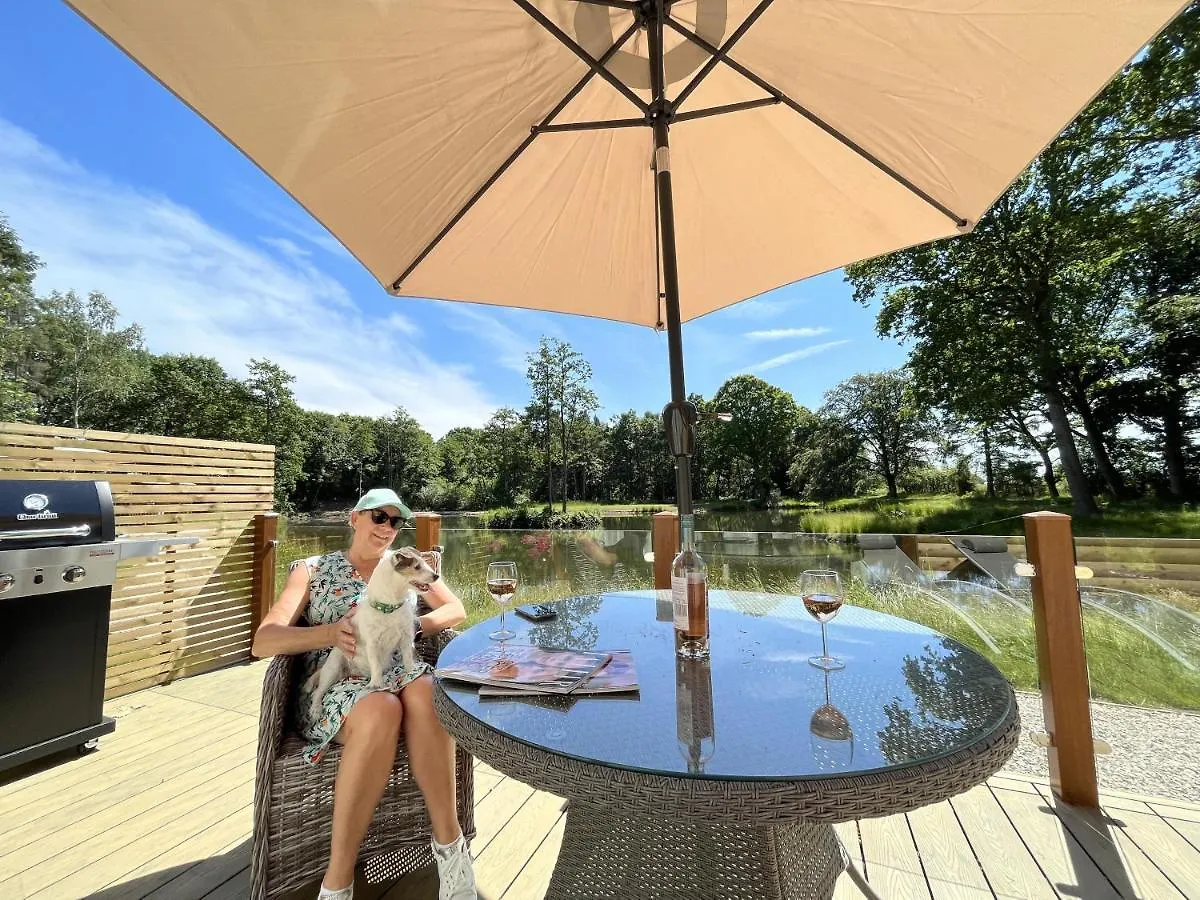 Rowan Boutique Lodge For Couples With A Dog Йорк