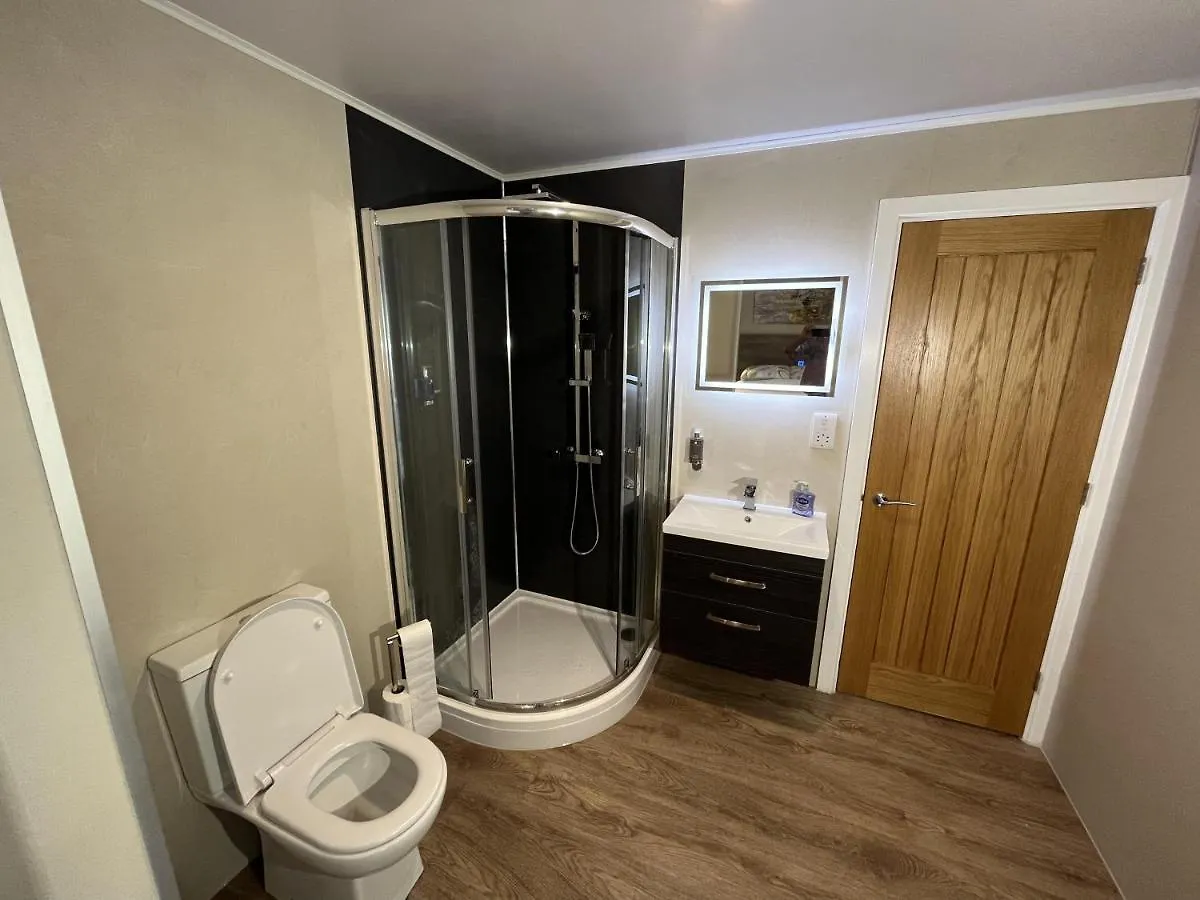 Rowan Boutique Lodge For Couples With A Dog York